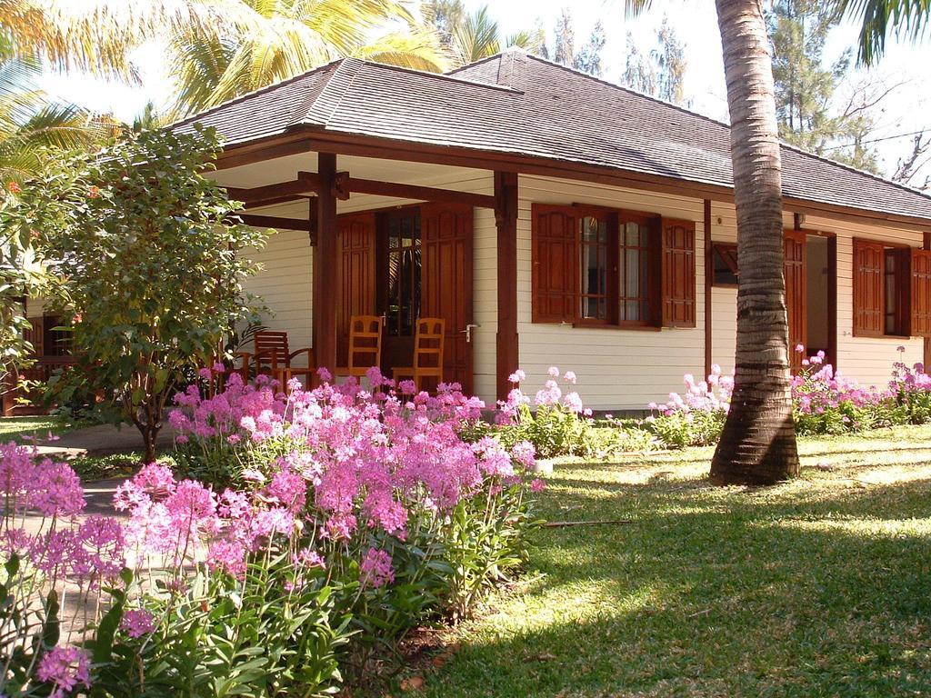 Le Domaine Des Pierres Hotell Saint Pierre Exteriör bild