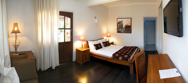 Le Domaine Des Pierres Hotell Saint Pierre Exteriör bild
