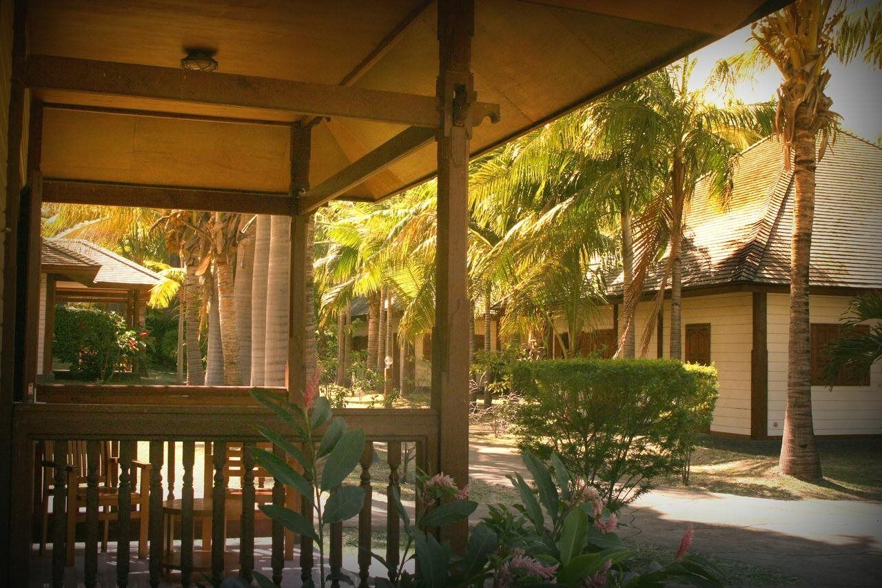 Le Domaine Des Pierres Hotell Saint Pierre Exteriör bild